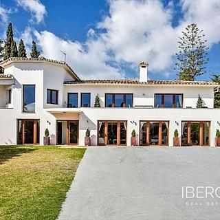 Prodej rodinného domu, 650m&sup2;