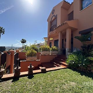 Prodej rodinného domu 380 m² ve Španělsku