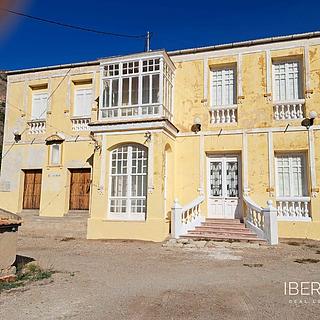 Prodej rodinného domu, 12441m&sup2;