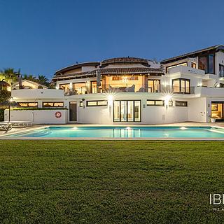 Prodej rodinného domu 1 081 m² ve Španělsku