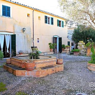 Prodej rodinného domu 850 m² ve Španělsku