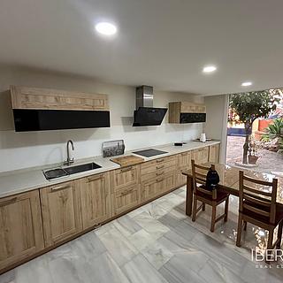 Prodej rodinného domu, 203m²