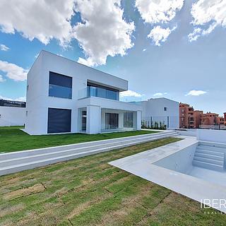 Prodej rodinného domu, 184m&sup2;