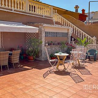 Prodej rodinného domu 290 m² ve Španělsku