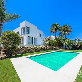 Prodej rodinného domu, 425m&sup2;