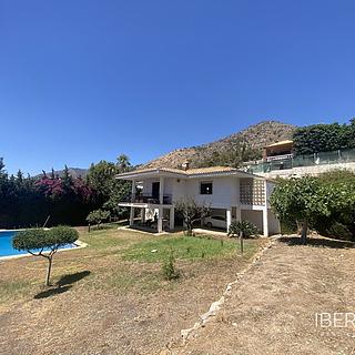 Prodej rodinného domu, 212m&sup2;