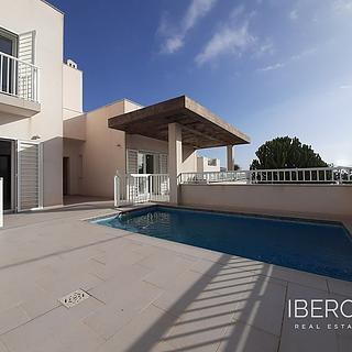 Prodej rodinného domu 345 m² ve Španělsku