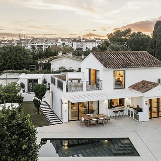 Prodej rodinného domu, 251m&sup2;