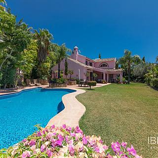 Prodej rodinného domu, 555m&sup2;