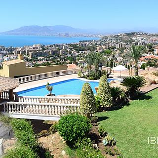 Prodej rodinného domu 2 148 m² ve Španělsku