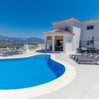 Prodej rodinného domu, 282m²