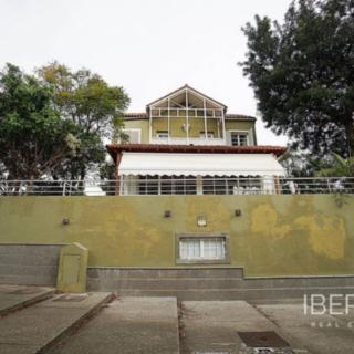 Prodej rodinného domu, 389m²
