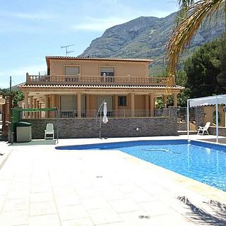 Prodej rodinného domu, 620m&sup2;