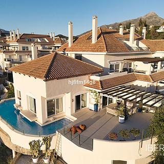 Prodej bytu 4+kk 108 m² ve Španělsku