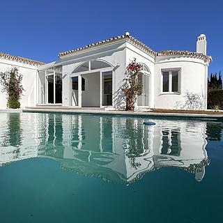 Prodej rodinného domu, 257m²