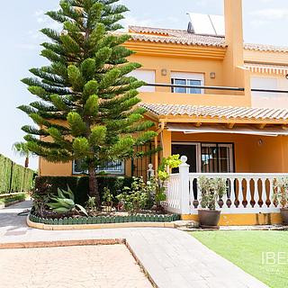 Prodej rodinného domu, 164m&sup2;