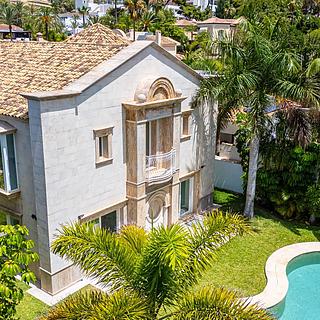 Prodej rodinného domu, 654m&sup2;