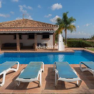 Prodej rodinného domu, 283m²