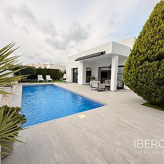 Prodej rodinného domu, 97m²