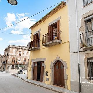 Prodej rodinného domu, 278m²