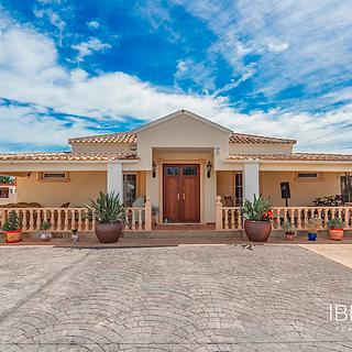 Prodej rodinného domu, 299m&sup2;