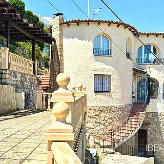 Prodej rodinného domu 323 m² ve Španělsku