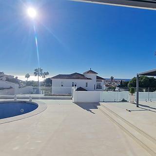 Prodej rodinného domu, 272m&sup2;