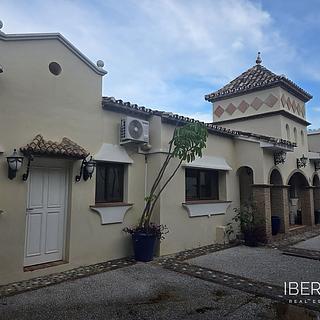 Prodej rodinného domu, 415m&sup2;