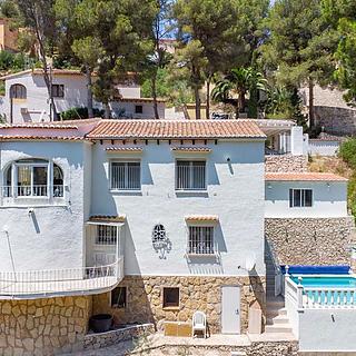 Prodej rodinného domu, 420m²