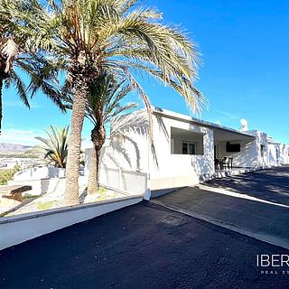 Prodej rodinného domu, 300m&sup2;