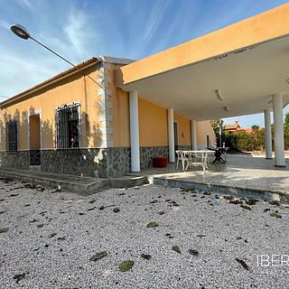 Prodej rodinného domu, 319m&sup2;