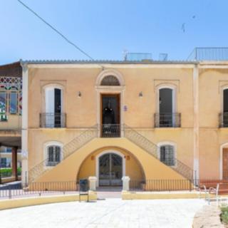 Prodej rodinného domu, 426m²