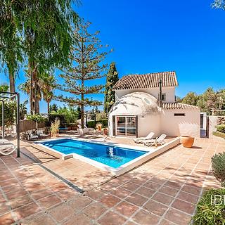 Prodej rodinného domu, 230m&sup2;