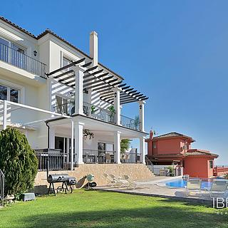 Prodej rodinného domu, 500m&sup2;