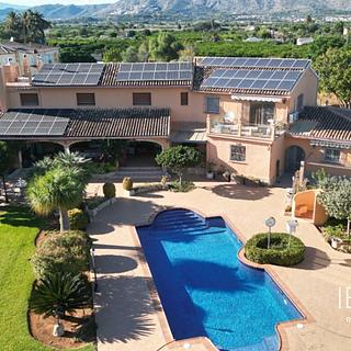 Prodej rodinného domu, 350m&sup2;