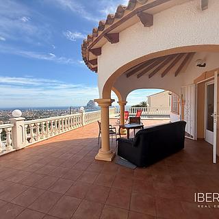 Prodej rodinného domu 384 m² ve Španělsku