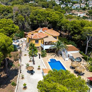 Prodej rodinného domu, 251m&sup2;