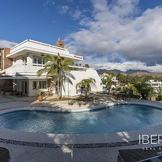 Prodej rodinného domu, 521m&sup2;