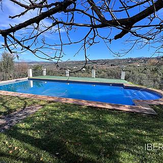 Prodej rodinného domu, 200m²