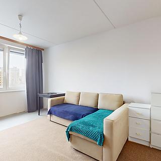 Prodej bytu 1+kk a garsoniéry 33 m² Praha Háje, Květnového vítězství