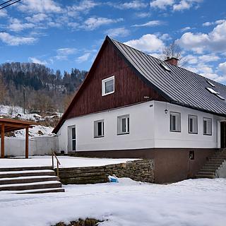 Prodej rodinného domu 270 m&sup2; Poniklá