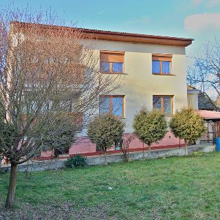 Prodej rodinného domu 180 m² Bezděkov