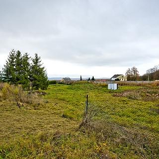 Prodej stavební parcely 516 m² Košťany