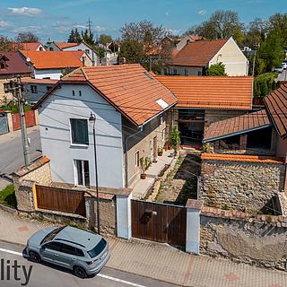 Prodej bytu 3+1 150 m² Uhy