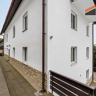 Prodej bytu 4+kk 84 m² Praha Kyje, Borečkova