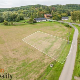 Pronájem stavební parcely 1 015 m² Medonosy