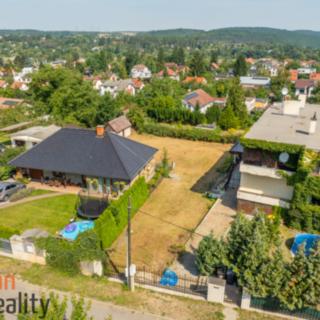 Prodej stavební parcely 692 m² Řevnice