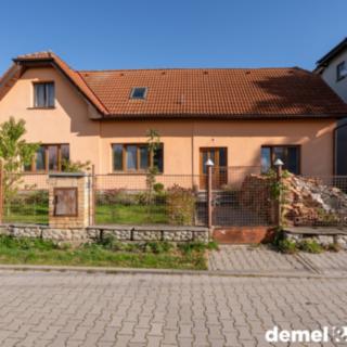 Prodej rodinného domu 226 m² Dobronín