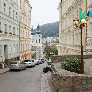 Pronájem bytu 2+1 55 m&sup2; Karlovy Vary