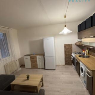 Pronájem bytu 1+1 37 m² Karlovy Vary Stará Role, Družstevní